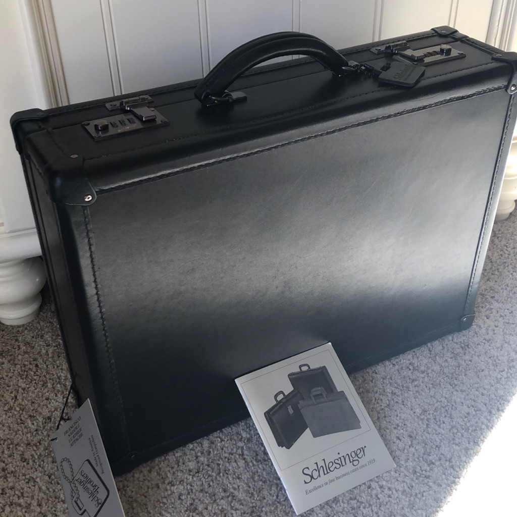 Schlesinger Briefcase Attach
